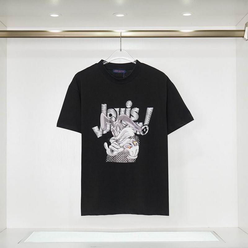 Louis Vuitton Men's T-shirts 700